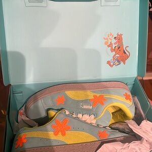 Scooby doo brand new men size 9 pumas
